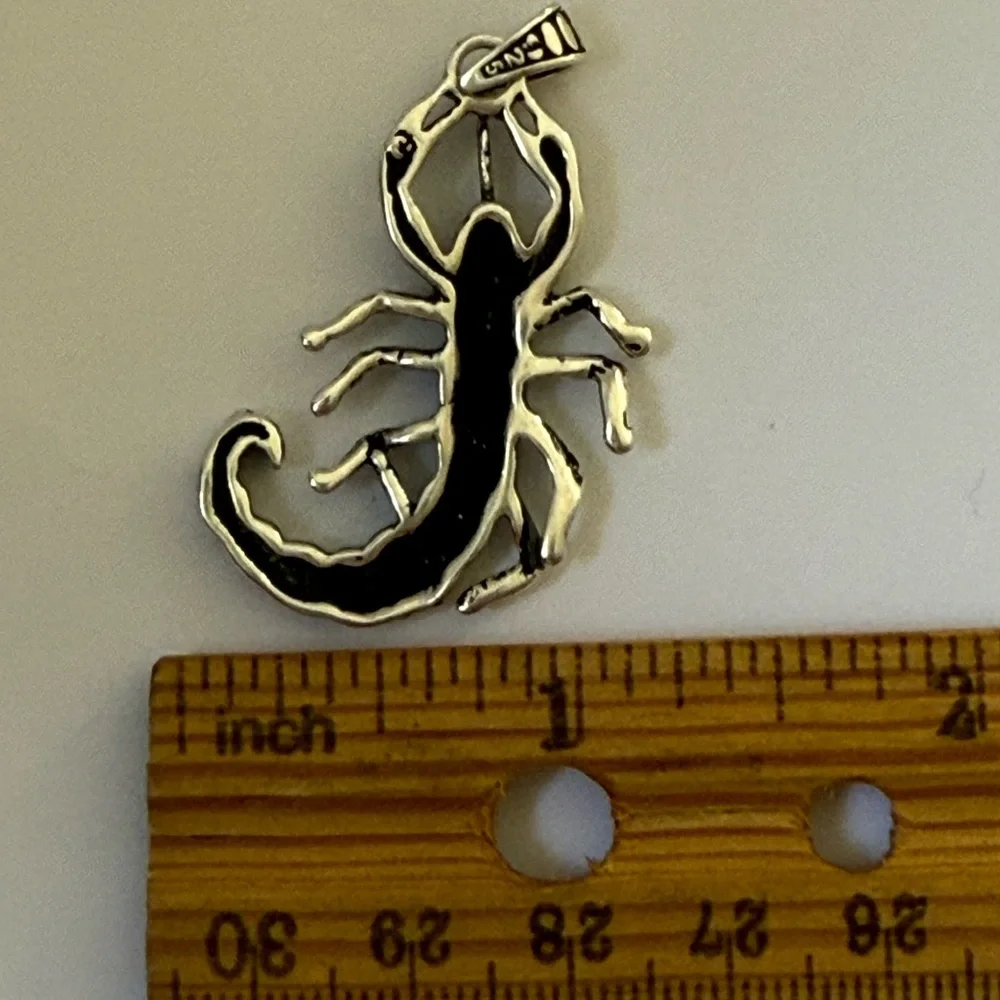 🦂925 Silver scorpion pendant for scorpio horoscope sign